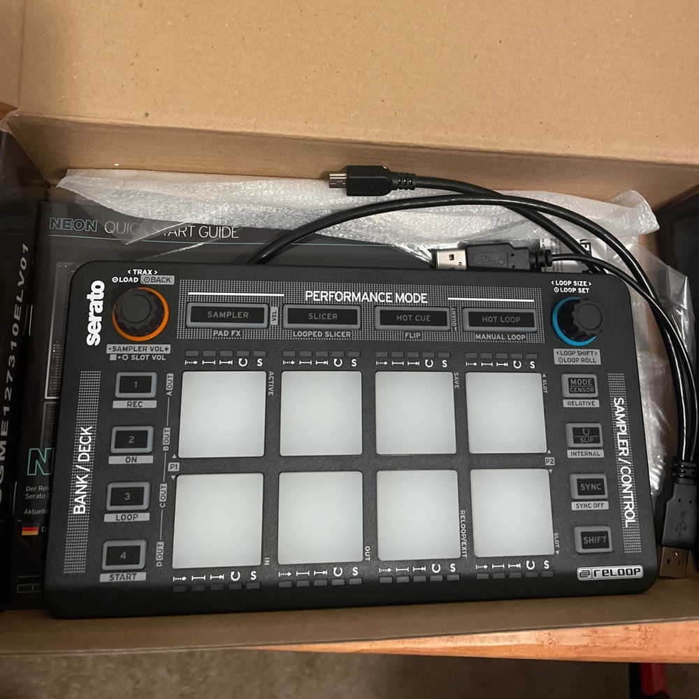 Reloop NEON USB Modular Drum Pad Performance Controller for Serato DJ